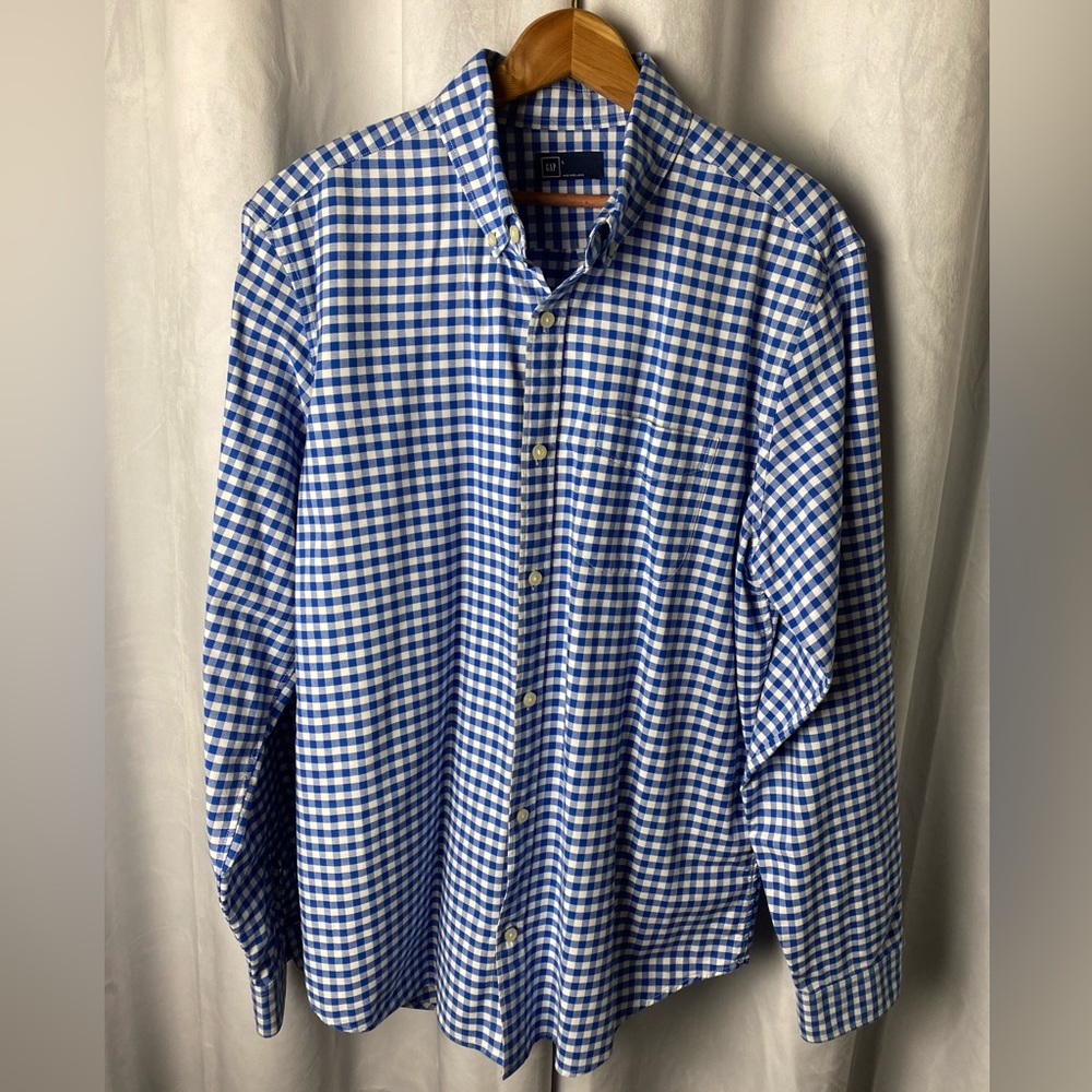 GAP men’s dressy/casual shirt.